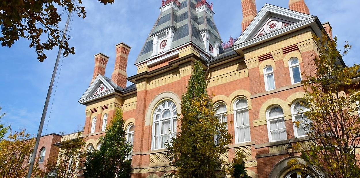 Exterior image of the Dufferin County Courthouse. Photo was taken on a sunny summer day.